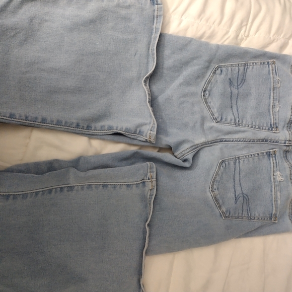 AE Next Level Super High Waisted Flare Jean - Picture 9 of 9